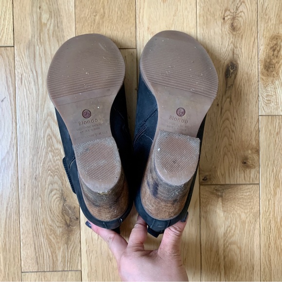 Blondo Norma Waterproof Black Bootie - Picture 8 of 8